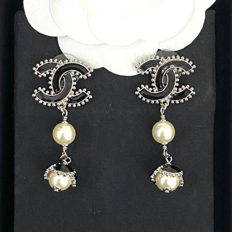 Chanel Earrings SmoothTexture 231828