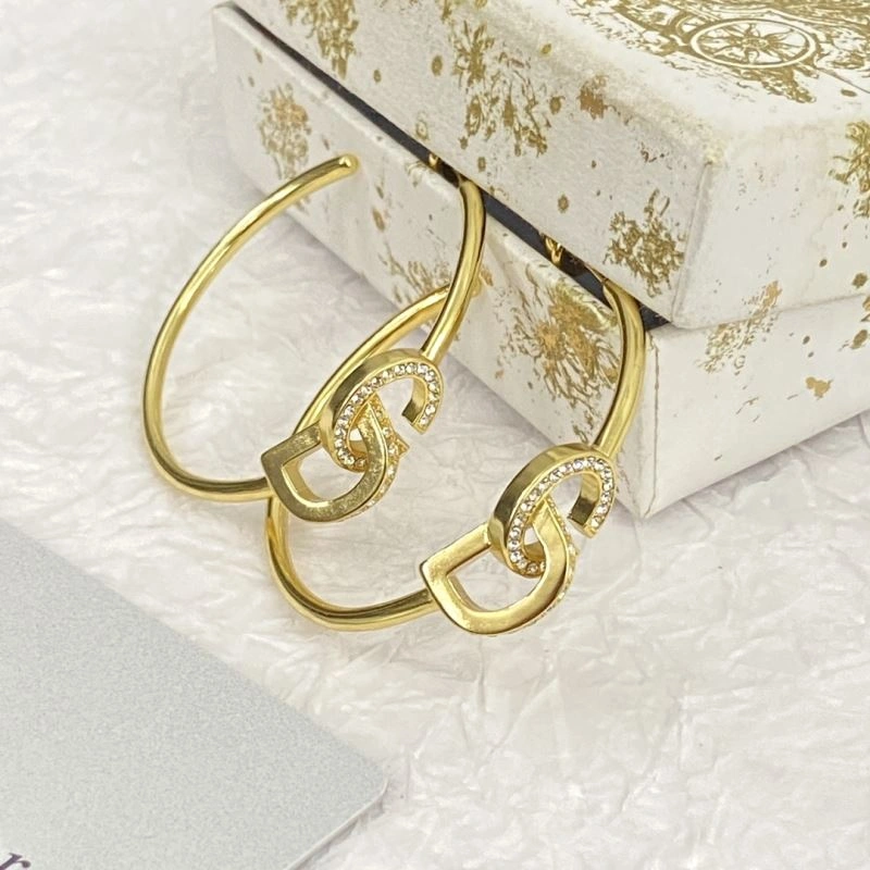 Flexible Chanel Earrings 231842