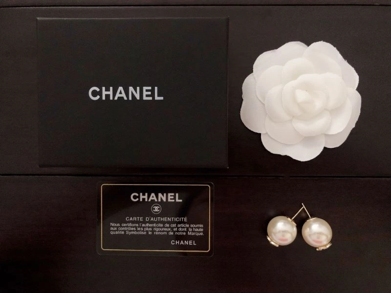 TechFriendly Chanel Earrings 231892
