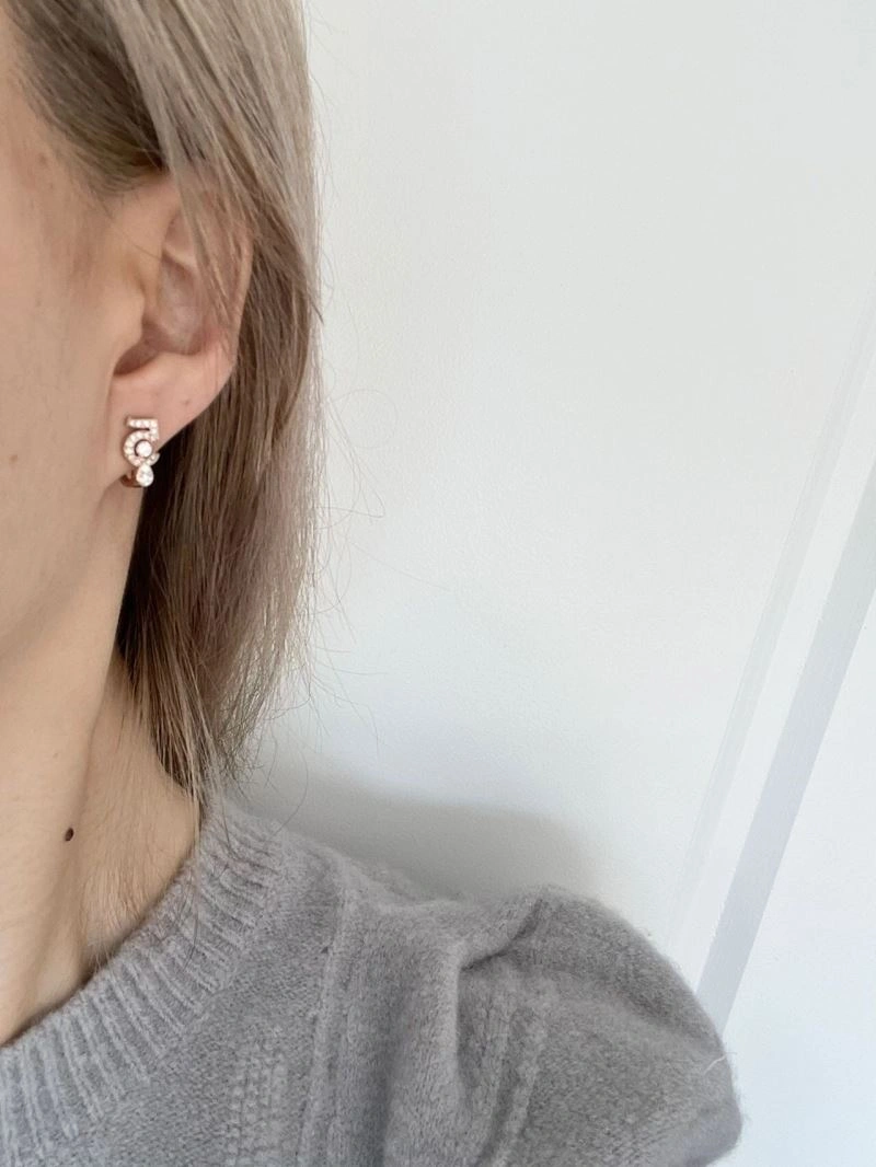 Chanel Earrings Practical 231821