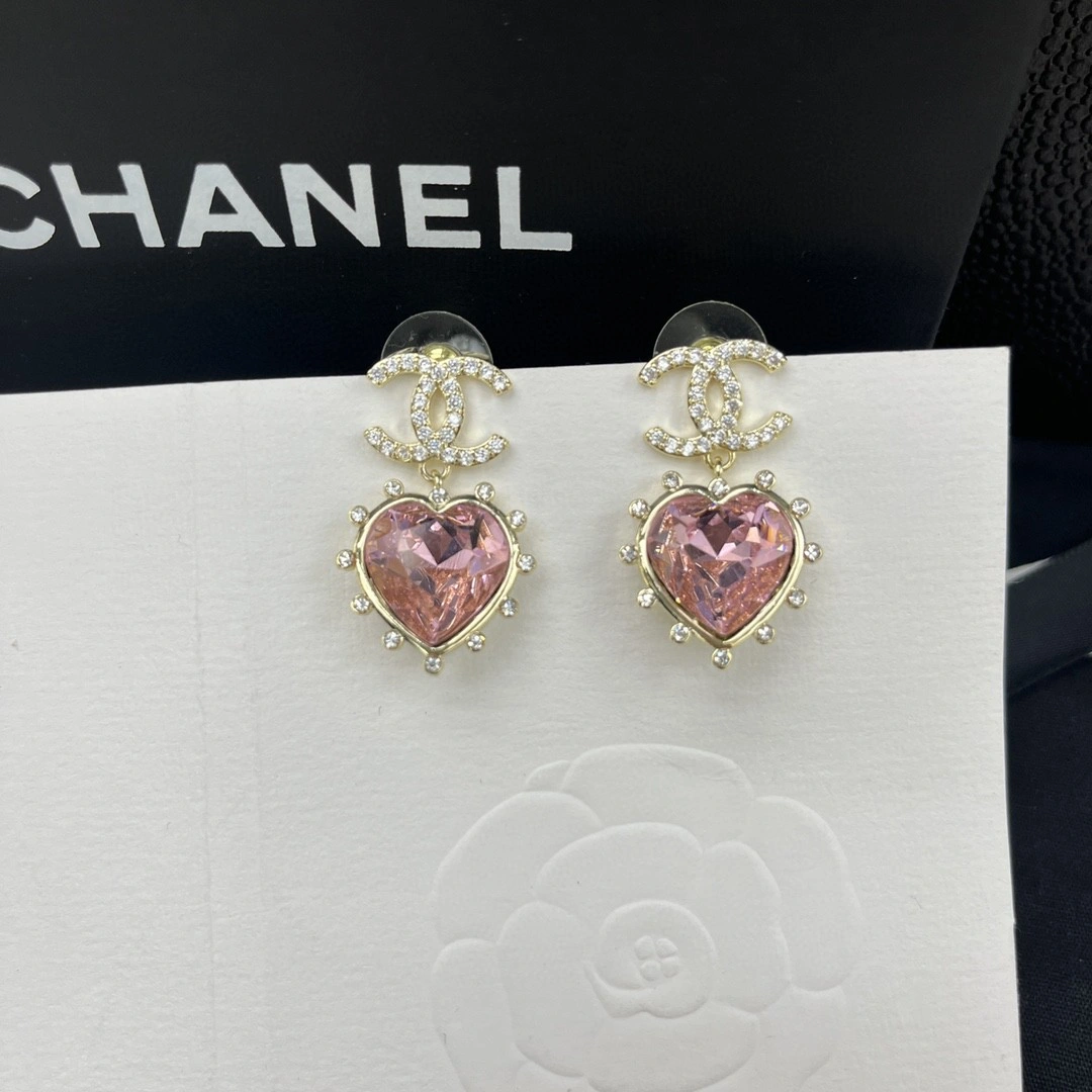 Minimalist Chanel Earrings 231825