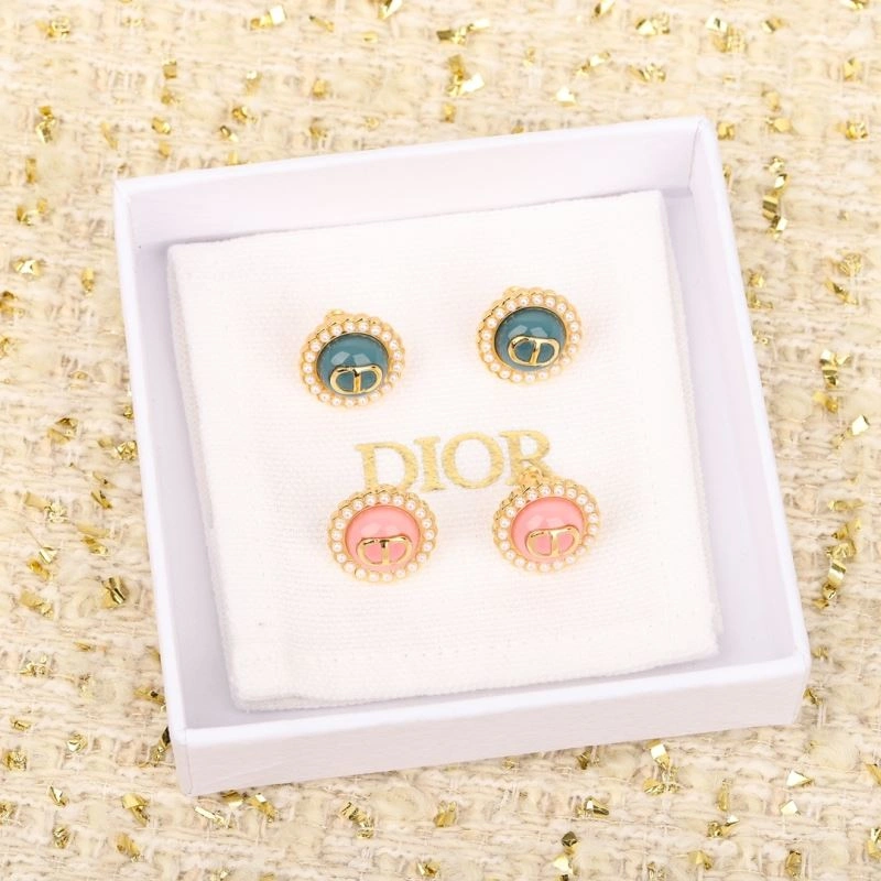 Sustainable Chanel Earrings 231811