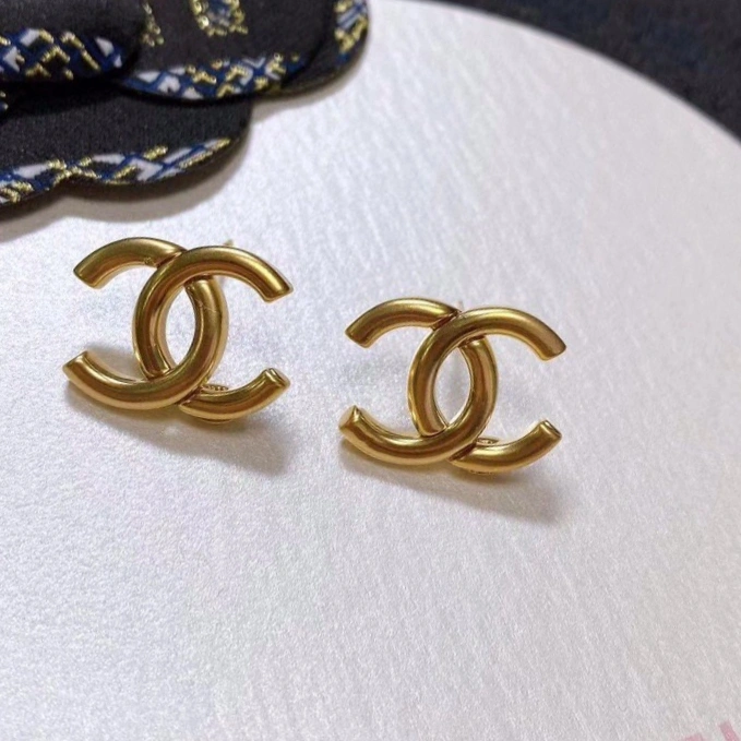 Bright Chanel Earrings 231898