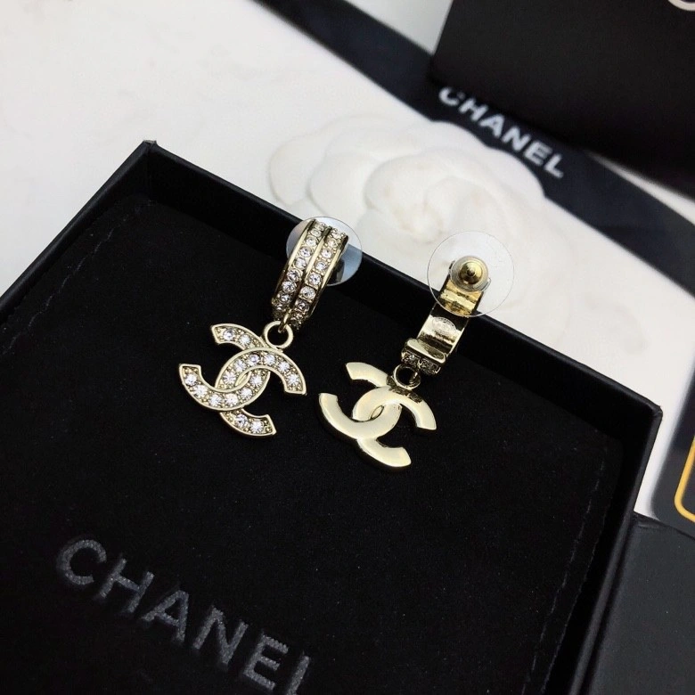 GoAnywhere Chanel Earrings 231800
