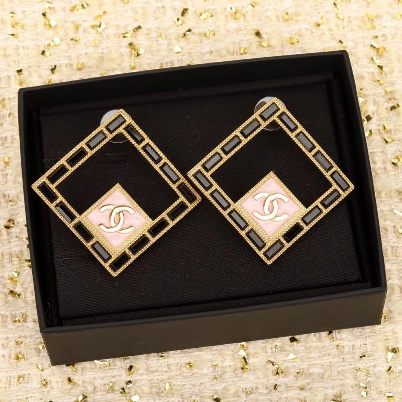 Elegant Chanel Earrings 231815