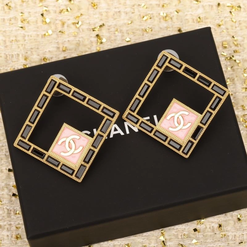 Elegant Chanel Earrings 231815