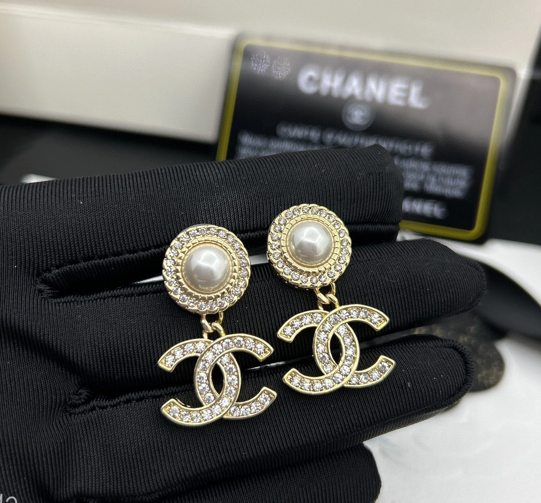 Chanel Earrings ComfortFit 231798