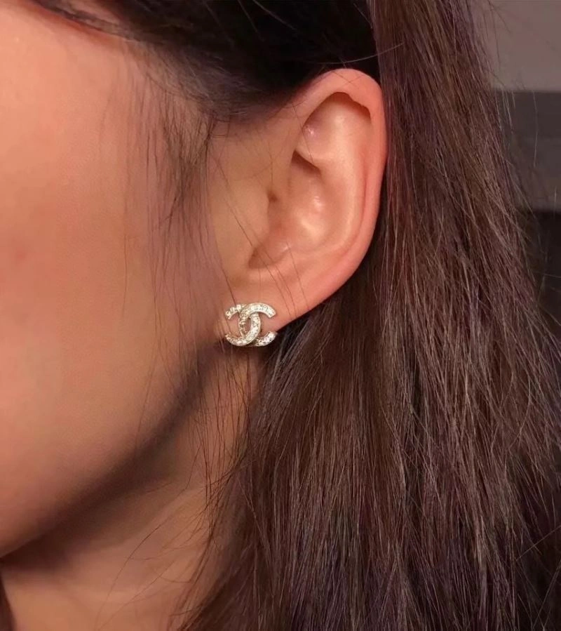 Reliable Chanel Earrings 231795