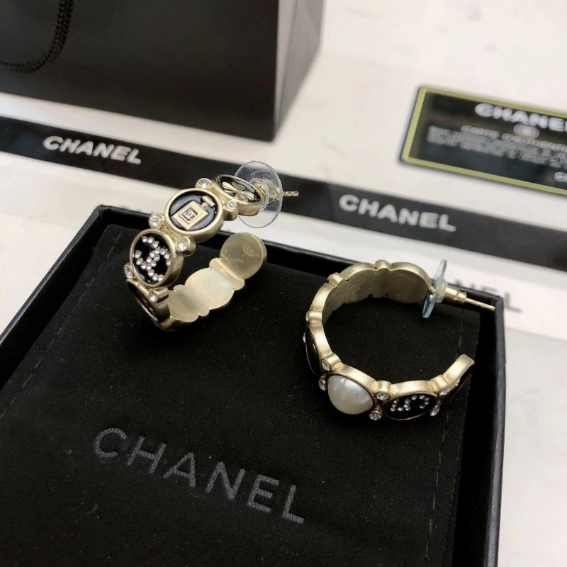Soft Chanel Earrings 231812