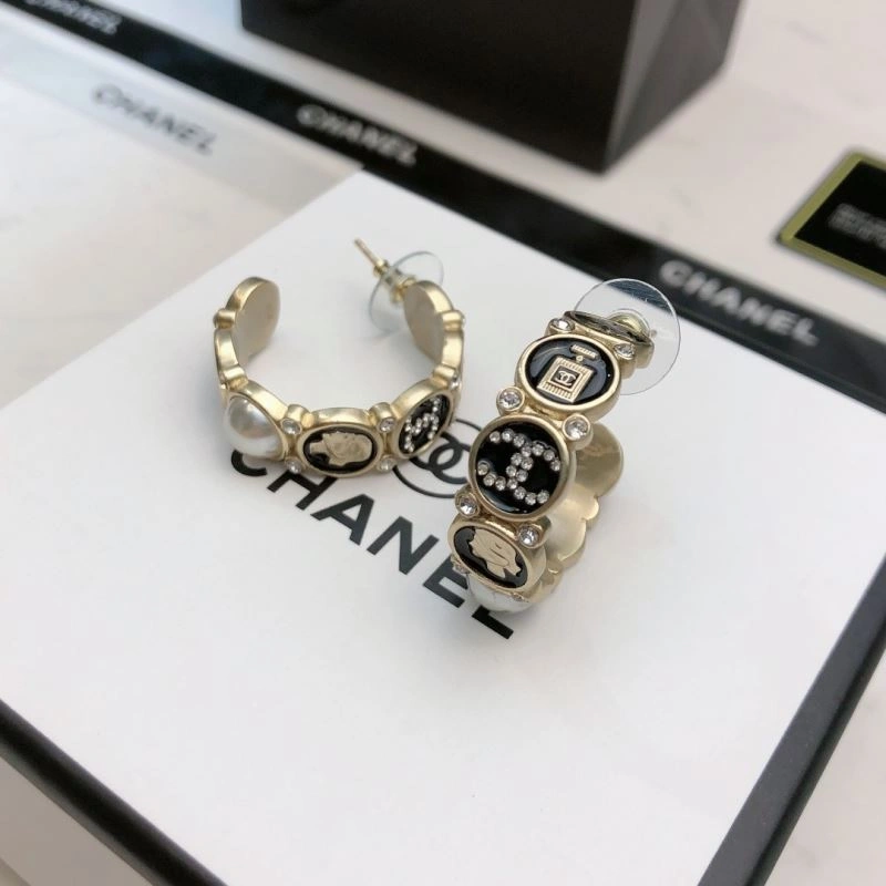 Soft Chanel Earrings 231812