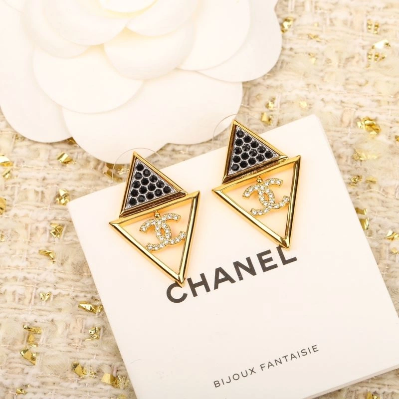 Chanel Earrings Lightweight 231806