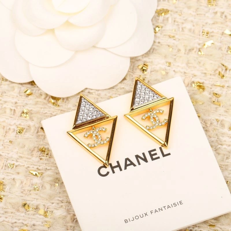 Chanel Earrings Lightweight 231806