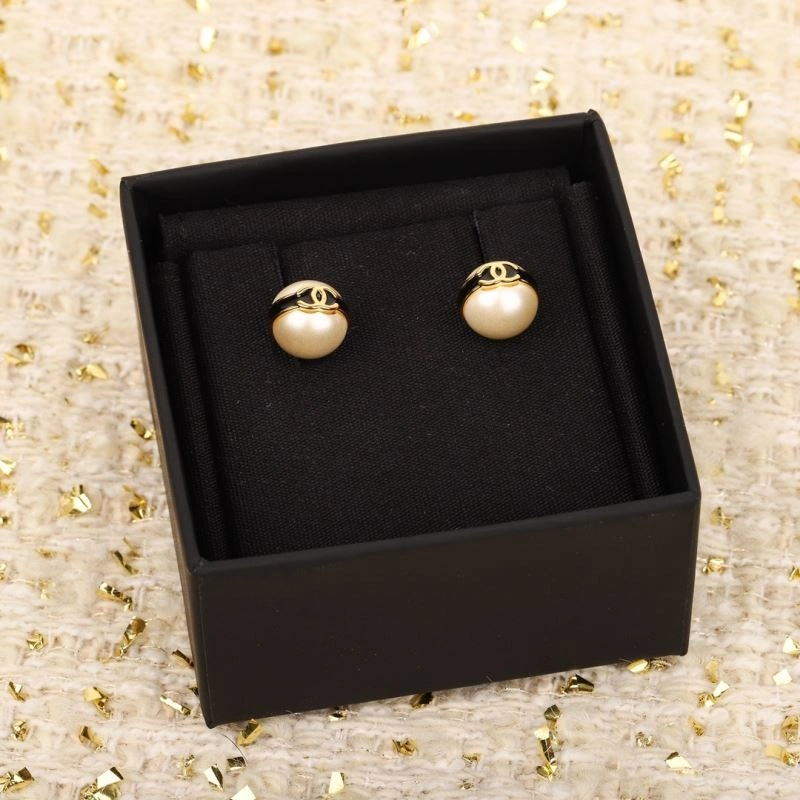Chanel Earrings Reliable 231789
