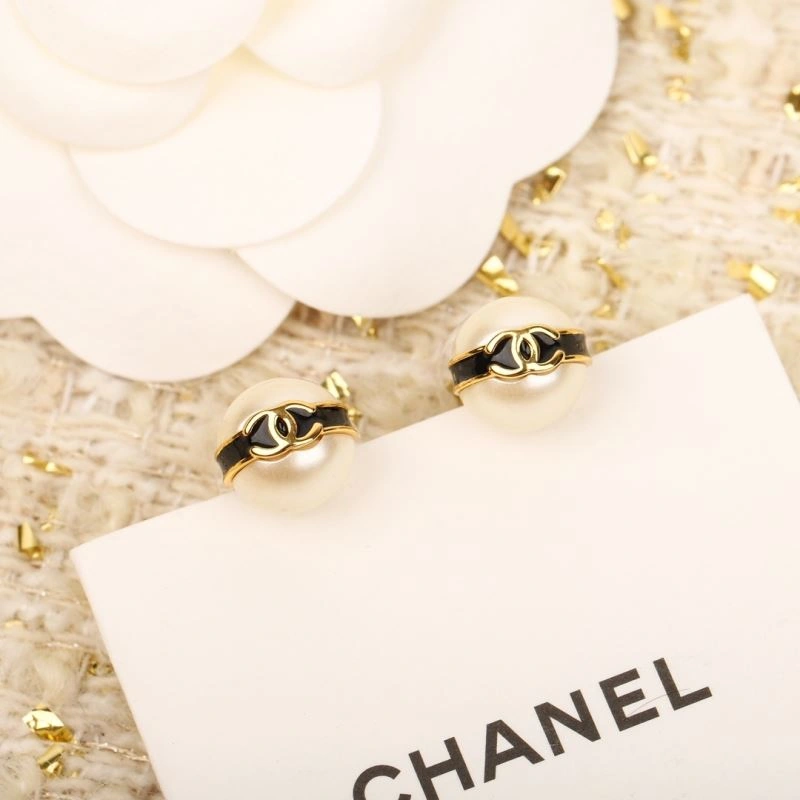 Chanel Earrings Reliable 231789