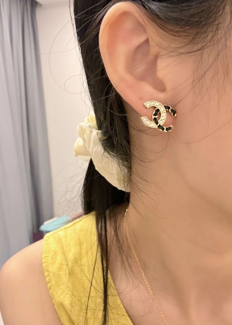 Chanel Earrings Stylish 231785