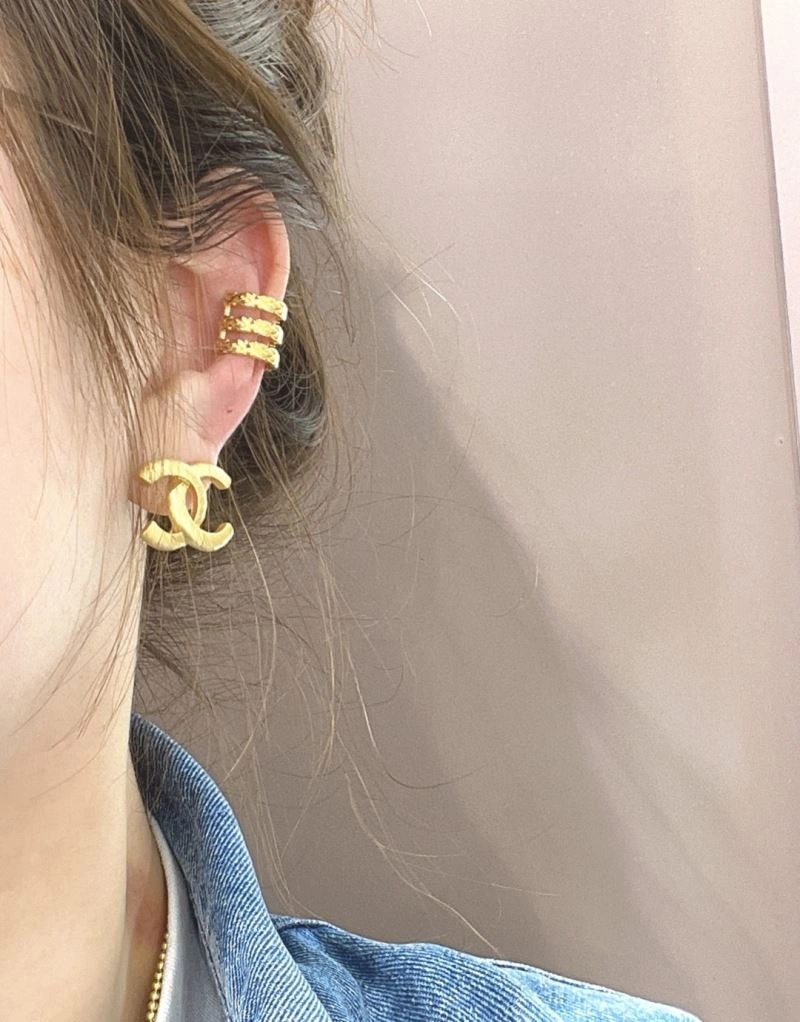 Chanel Earrings TechFriendly 231820