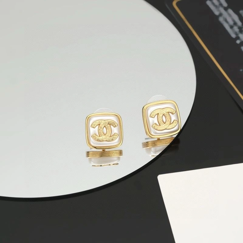 Supportive Chanel Earrings 231810