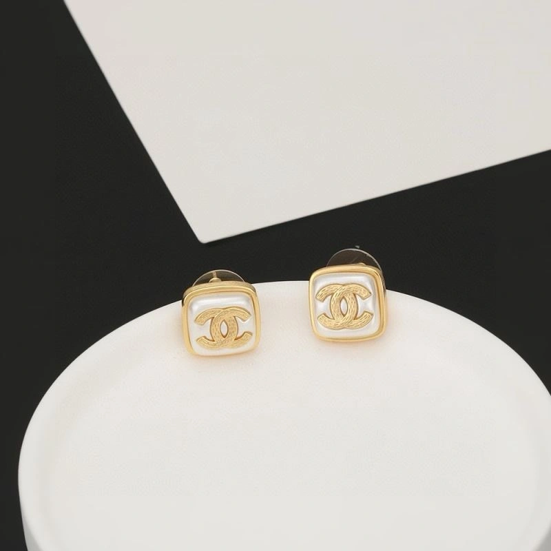 Supportive Chanel Earrings 231810