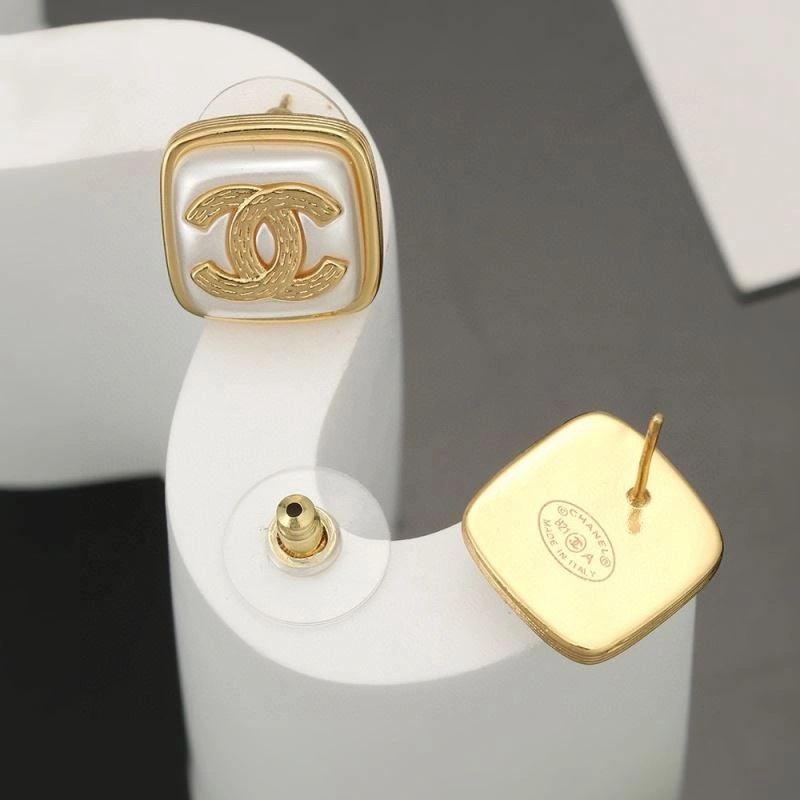 Supportive Chanel Earrings 231810