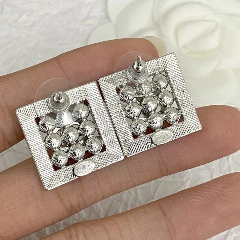 WrinkleFree Chanel Earrings 231803