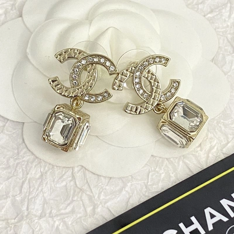 Chanel Earrings Supportive 231793