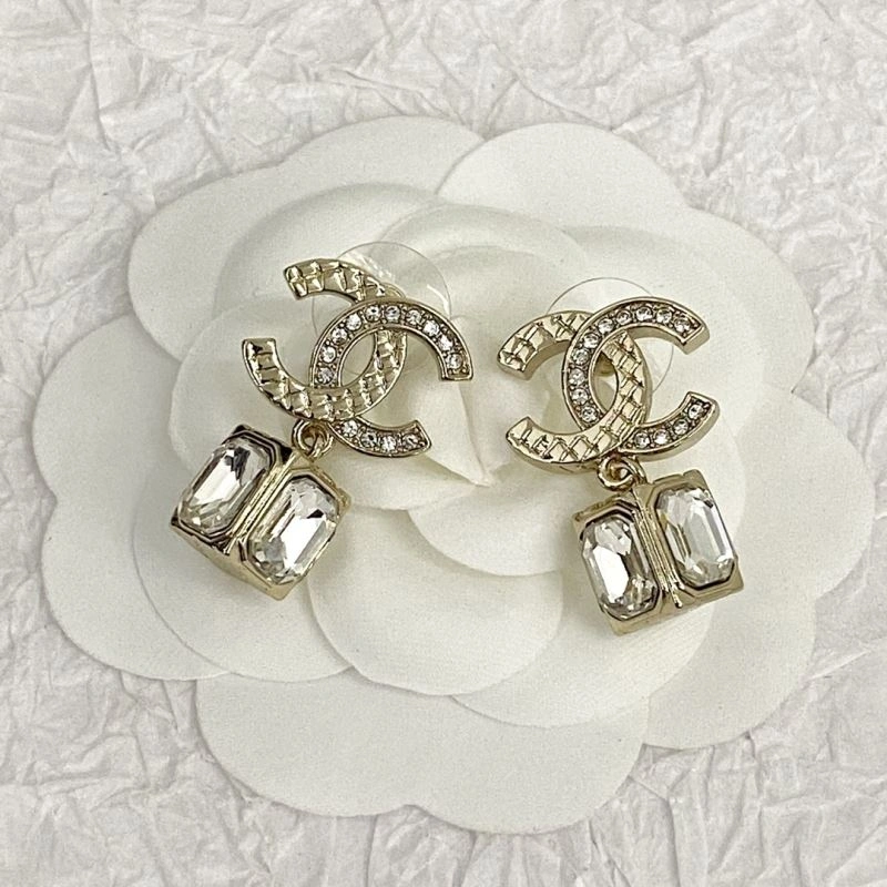 Chanel Earrings Supportive 231793