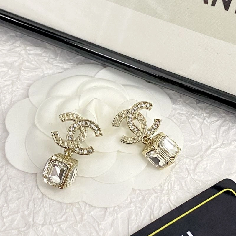 Chanel Earrings Supportive 231793