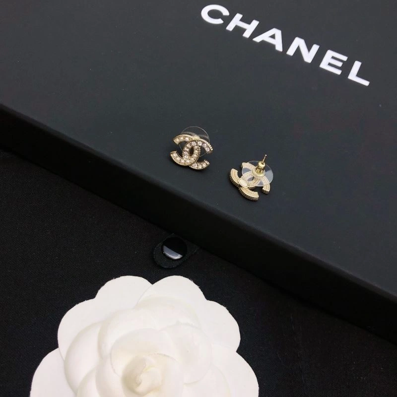 Chanel Earrings SoftTouch 231761