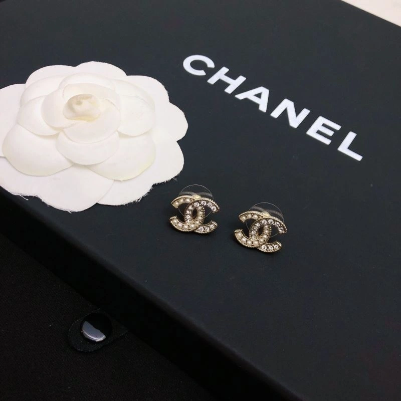Chanel Earrings SoftTouch 231761