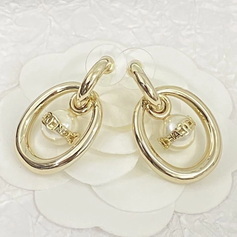 Chanel Earrings WaterResistant 231766