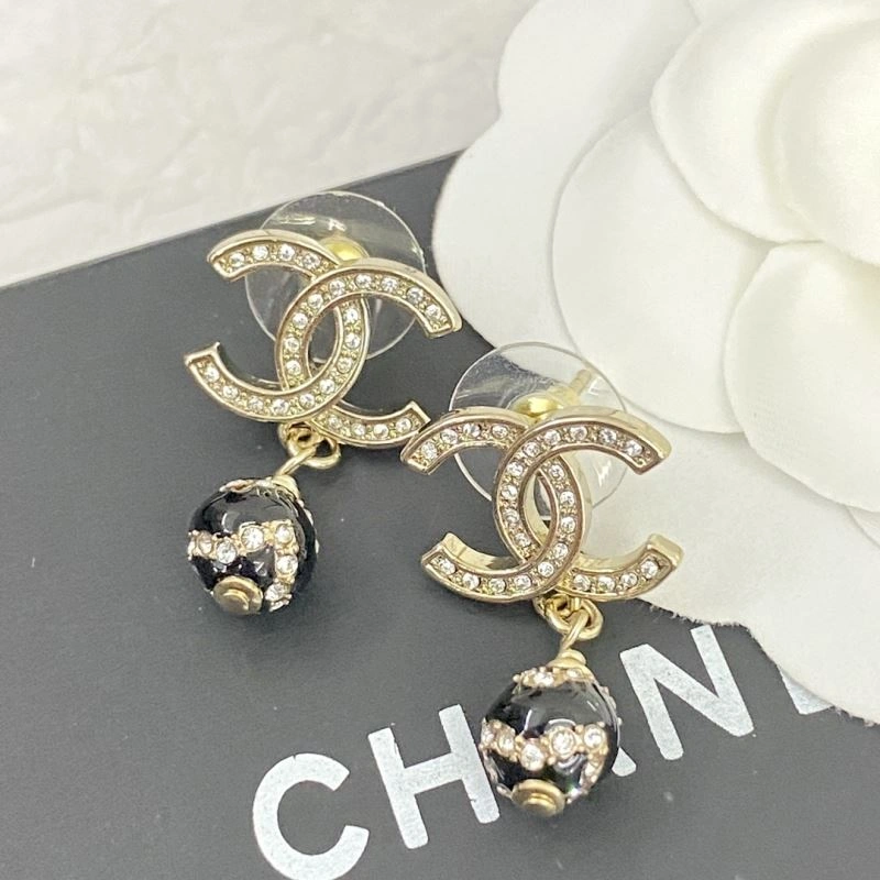 Sporty Chanel Earrings 231774