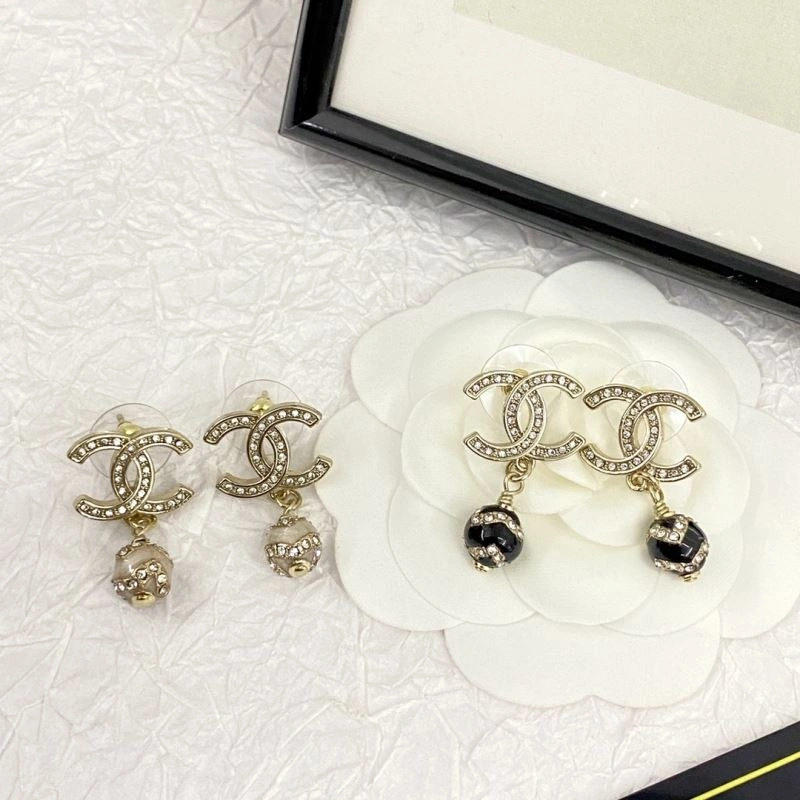 Sporty Chanel Earrings 231774