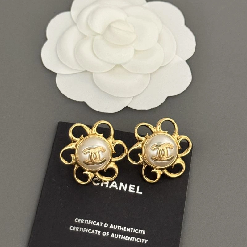 Timeless Chanel Earrings 231814