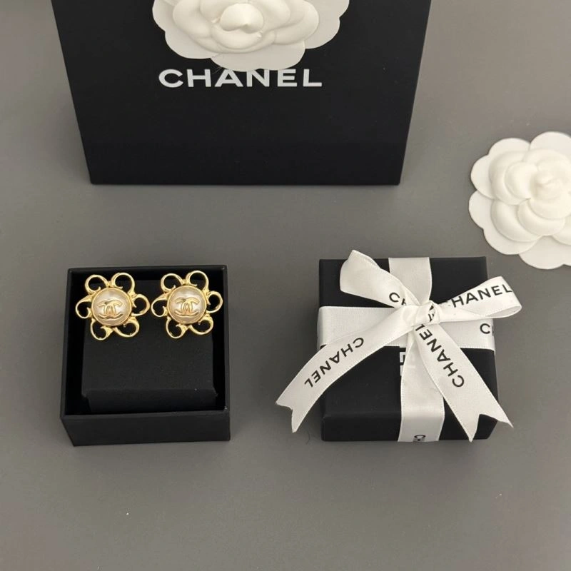 Timeless Chanel Earrings 231814