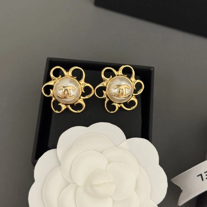 Timeless Chanel Earrings 231814