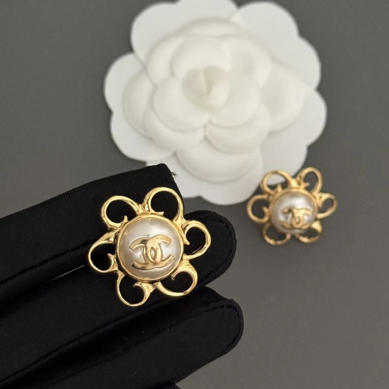 Timeless Chanel Earrings 231814