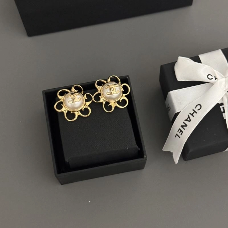 Timeless Chanel Earrings 231814
