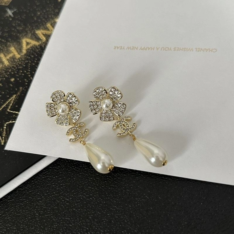 Chanel Earrings Trendy 231770