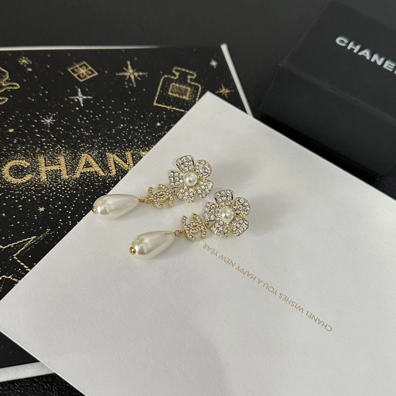 Chanel Earrings Trendy 231770