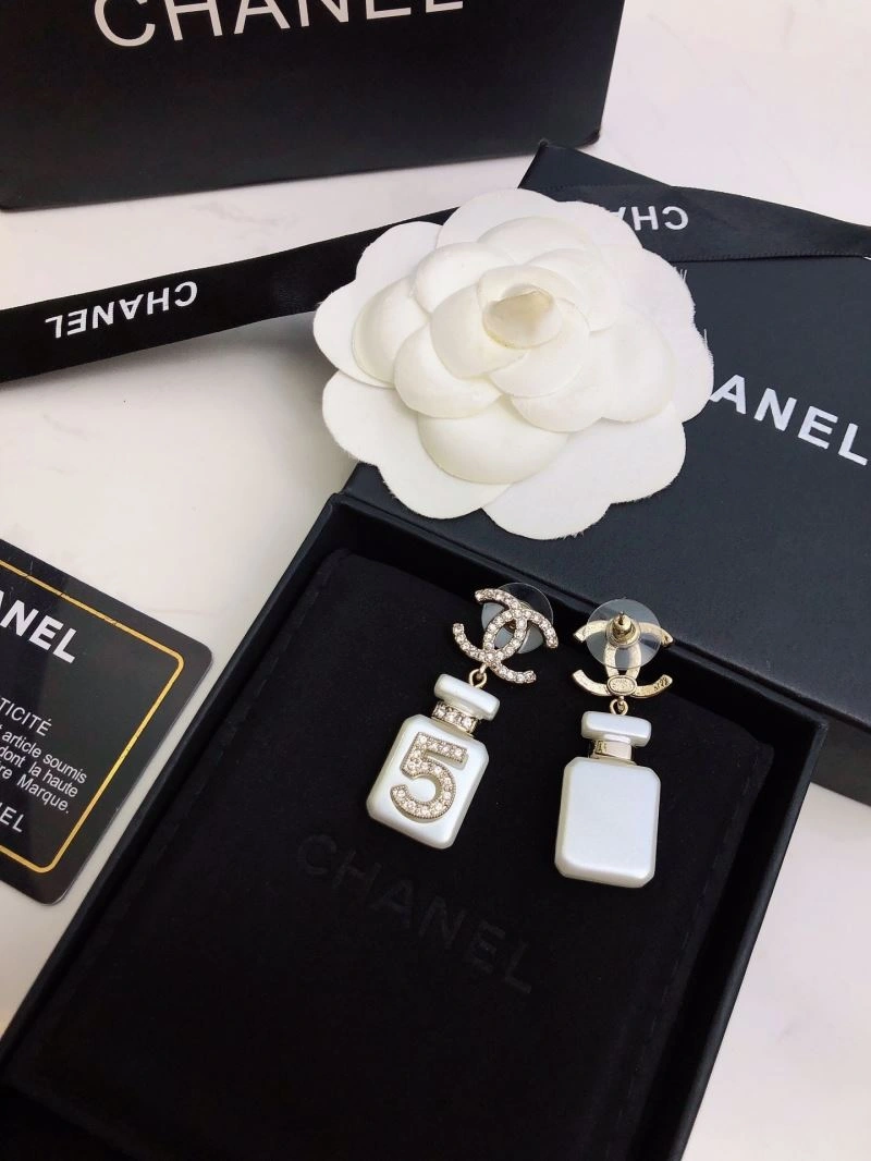 Comfortable Chanel Earrings 231756