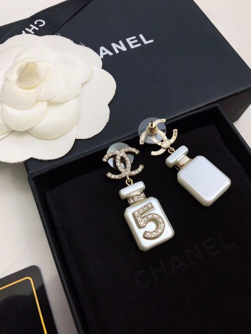 Comfortable Chanel Earrings 231756