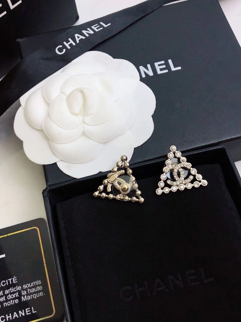 Supportive Chanel Earrings 231740