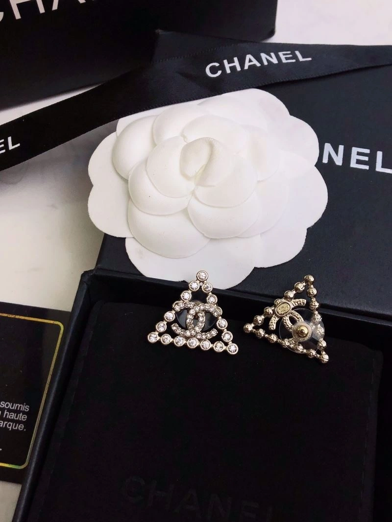 Supportive Chanel Earrings 231740
