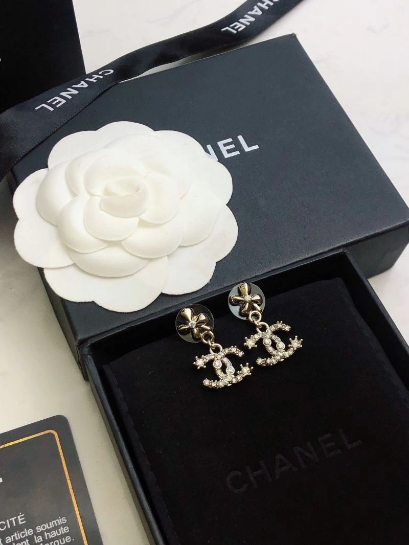 Chanel Earrings Sleek 231780