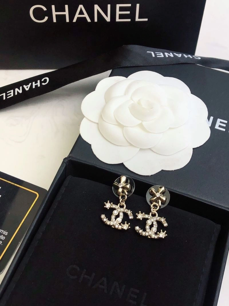 Chanel Earrings Sleek 231780