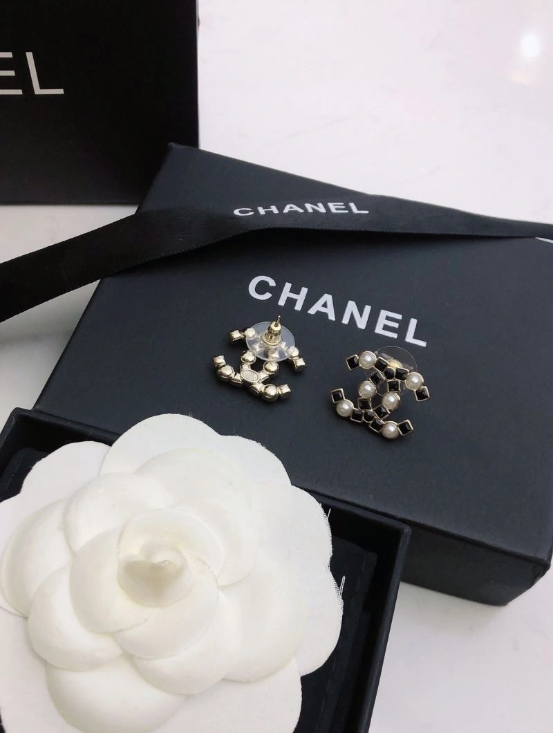 Chanel Earrings Flexible 231759