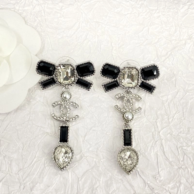 Chanel Earrings Stylish 231733