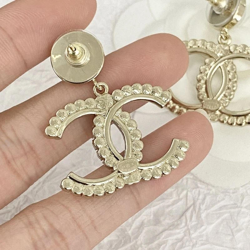 Minimalist Chanel Earrings 231724