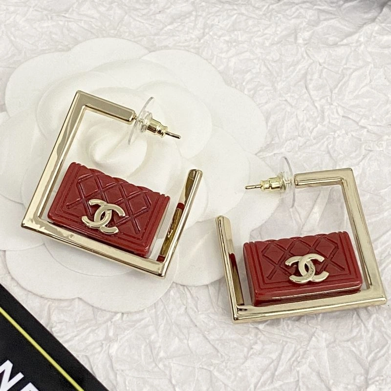 Chanel Earrings Lightweight 231747
