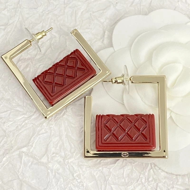Chanel Earrings Lightweight 231747